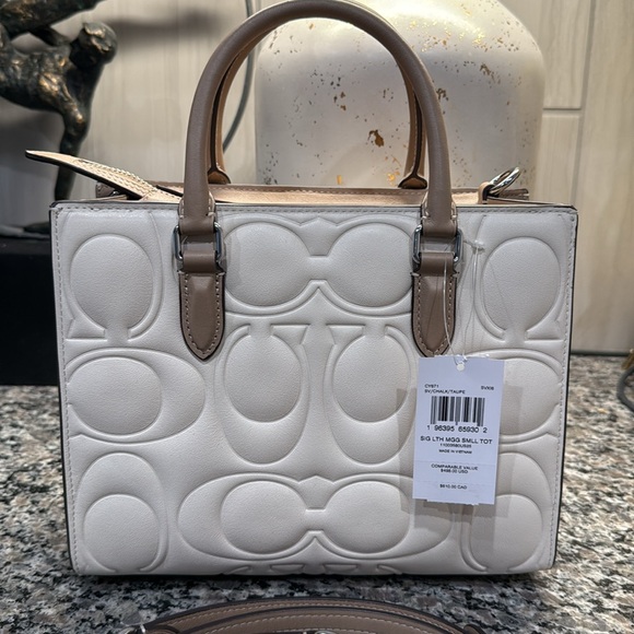 Maggie Small Tote Bag In Blocked Signature Leather Chalk/Tan - Picture 8 of 14